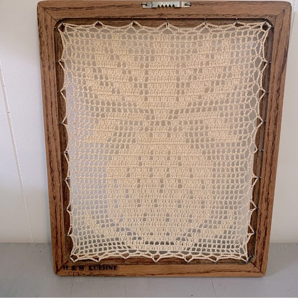 Handmade Vintage needlepoint Doily
Wood
Loom~farmhouse~bohemian~granny core - Picture 3 of 4